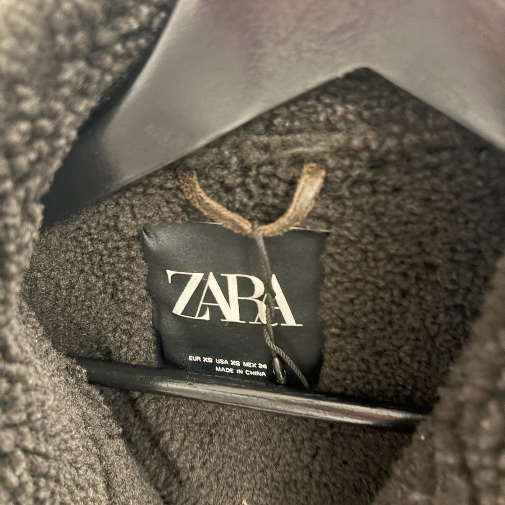 Zara Jacket - Picture 3 of 3
